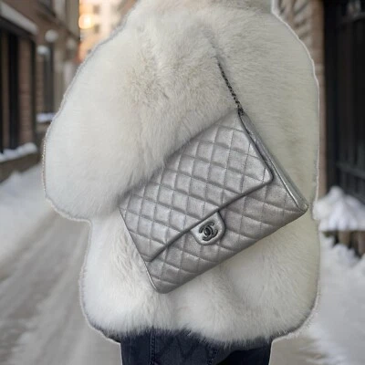 Bolso de Hombro CHANEL CC Matelasse Solapa Cadena Correa Plateado Iridiscente Foto 1 de 4