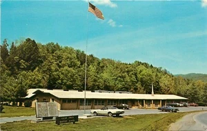 Admin Classroom Bldg Clear Creek Baptist School Pineville KY Kentucky Postcard - Picture 1 of 2