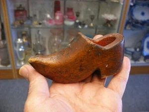 Antique Vtg Folk Art 4" Carved Wood Shoe Old Red Paint Inside - Picture 1 of 14