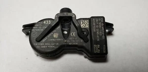 (1) - 68313387AB MOPAR CHRYSLER JEEP OEM FACTORY ORIGINAL TPMS SENSOR - Picture 1 of 4