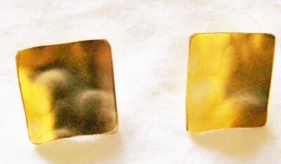 Earring gold gold-tone square large stud earrings pierced ears vintage 1980s vgc - image 1 of 2