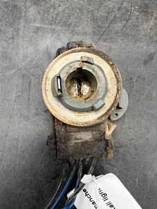 1986-1992 Jeep Comanche OEM Driver Side Tail Light Pigtail Wire Harness Socket - Picture 1 of 8