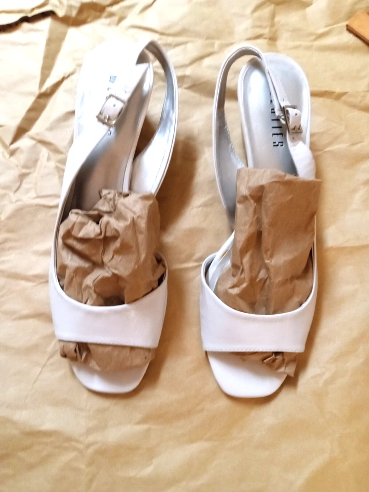 WESTIES, SANDÁLIAS FEMININAS 9M SLIDE ON, SALTO EM CUNHA - NOVAS - Imagem 1 de 4