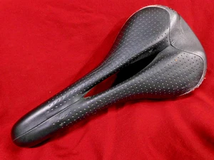 Sella usata Terry Fly Ti Nox Tube Gellissima in pelle nera traforata 273 grammi - Foto 1 di 11