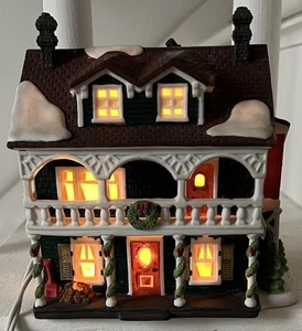 1990 Department 56 New England Village Series Porcelain Captain's Cottage Lights - Picture 1 of 14