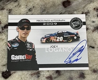 2009 Press Pass Joey Logano Silver Rookie Auto Autograph RC  - Image 1 of 2