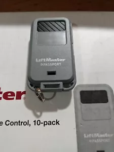 LiftMaster PPK1 ,PPK1PH Passport Keychain 1 Button Remote Transmitter New - Picture 1 of 8
