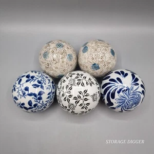 VTG Porcelain Asian Carpet Balls 4" Cobalt Blue & White Chinoiserie Lot of 5 - Picture 1 of 10