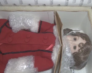 Sello de muñeca Patricia Ann Girl de colección Concepts USPS - con buzón de correo - Imagen 1 de 13