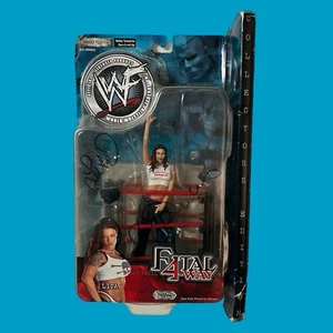 WWF FATAL ACTION FIGURE 4 VIE LITA JAKKS PACIFIC 2001 autografo firmato - Foto 1 di 3