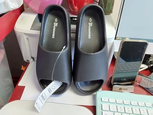 Nwt NoBo No Boundaries Womens Rubber Slide Black 6 - Picture 1 of 2