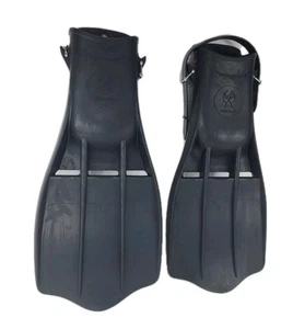 Ataclete Militär Raketenstil Tauchflossen Größe Large Herren 9-11 Farbe schwarz  - Bild 1 von 8