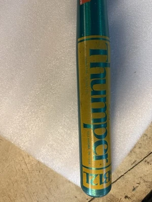 Bate de softbol verde Worth SB12L Thumper - 32” Ultralite Foto 1 de 4