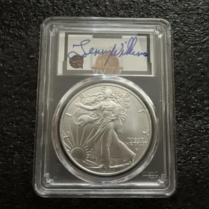 American Silver Eagle 2022 $1 1 oz graduación profesional MS70 primer día de emisión FDI Lenny Wilkens - Imagen 1 de 2
