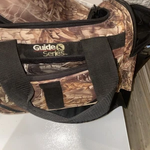 Guide Series Fishing Bag Camo Used Tackle Bag With Strap 4 Compartment Bag - Picture 1 of 5