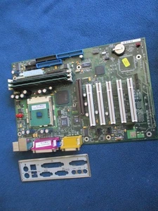 Fujitsu Siemens D1219 ATX i815 Mainboard S.370 Pentium III 933 MHz 512 MB RAM - Bild 1 von 8