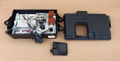 LEXUS LS430 2001-2005 MALETERO UNIÓN RELÉ CAJA FUSIBLES 82670-50072 usado Foto 1 de 4