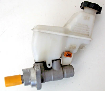 Cilindro maestro de freno Hyundai Sonata OEM para 2015 2016 2017 2018 2019 Foto 1 de 2