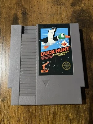 Duck Hunt - Nintendo NES (1985) 5 Screw Authentic  - Image 1 of 2