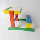 petit bureau enfant en bois Memphis. 1980