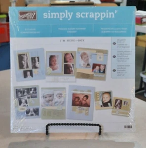 SIMPLY SCRAPPIN " SONO QUI RAGAZZO " KIT PROGETTATO PER SCRAPBOOKING 12 X 12 - Foto 1 di 5
