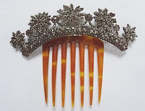 Antiguo peine de pelo corte acero imitación carey bisagras diadema floral damas c1830 - Imagen 1 de 21