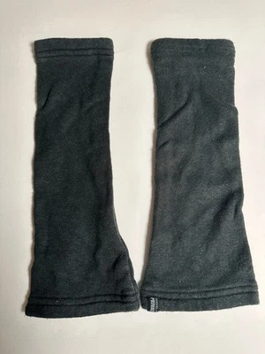 cocon.commerz PRIVATSACHEN WOLFRAND Armstulpen aus HANFSWEAT in grün - Onesize - Bild 1 von 4