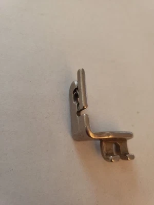 VTG Singer Sewing Machine OEM Low Shank Narrow Hemmer Foot Part No. 120842 - Image 1 of 4