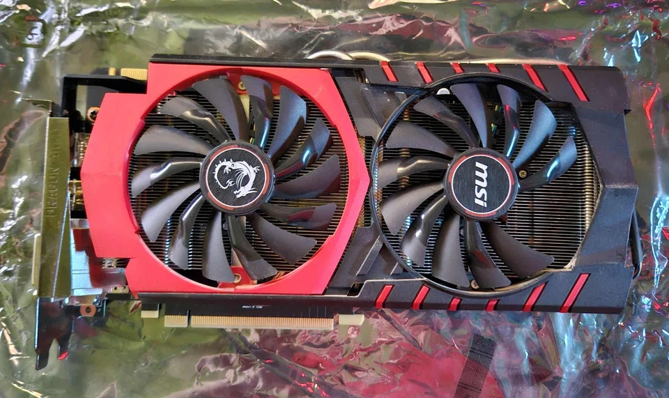 MSI GTX 980 GAMING 4GB - image 1 of 3