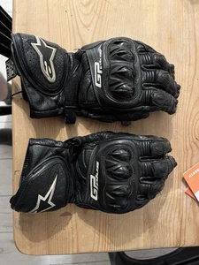 Alpine stars GP Plus R V2 Gloves Medium Men’s Purchased New February 2024 - Picture 1 of 16
