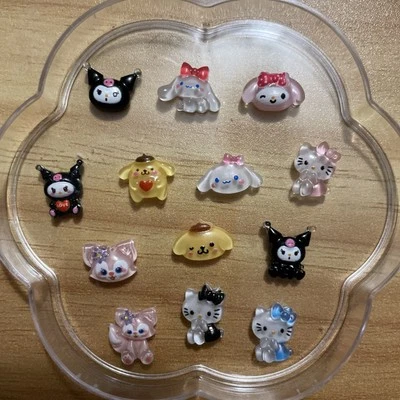 Dijes de uñas Hello Kitty, Kuromi & Friends ~ 140 piezas ~ 13 dijes diferentes ~ nuevos Foto 1 de 4