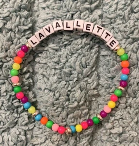 Personalisiertes/maßgeschneidertes Wort Perlen Armband - Strandstädte - Bild 1 von 1