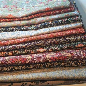 William Morris Cotton Fabric Classic Victorian Prints Crafty Dressmaking 58" - Picture 1 of 37