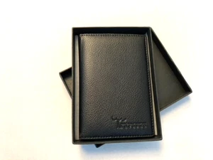 NUEVA Cartera Pasaporte Cuero Negro Ranuras para Tarjetas de Identificación de Viaje Soporte Delgado 3.5X5" - Imagen 1 de 4