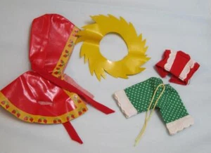 VTG 1982 Strawberry Shortcake Kenner Berry Wear Fashion HAT PANT TOP RAIN JACKET - Picture 1 of 2