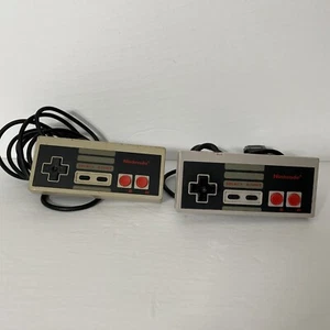 Nintendo Game Controller Original Controller Set of 2 Tested Working! - Picture 1 of 8