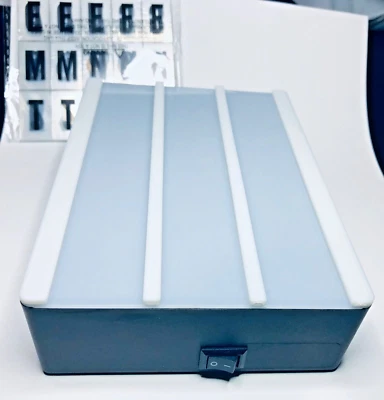 Mini Caja de Luz Tamaño A6 Estilo Cine viene con Inserciones de Letras y Números Foto 1 de 3