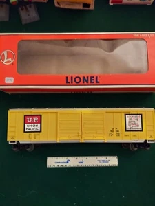 LIONEL #6-17227 UNION PACIFIC STARNDARD O DOUBLE DOOR BAXCAR - Picture 1 of 5