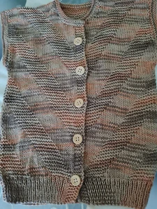 Weste Gr. 104-116 handgestrickt - Bild 1 von 2