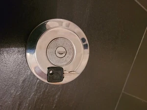 Tankdeckel mit Schlüssel Chrom Opel Manta Ascona A Rekord D - Bild 1 von 3