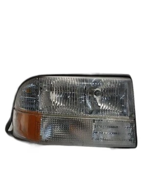 Passenger Headlight GMC Canada Only Fits 98-05 BLAZER S10/JIMMY S15 1307936 - Image 1 of 4