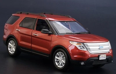 2015 Ford Explorer XLT Red Metallic 1/18 Motormax HTF Us Seller ! - Image 1 of 4