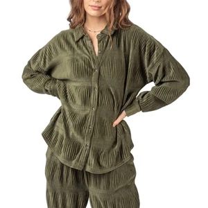 Very j Women's Large Crinkled Velvet Outfit NWT - Picture 1 of 11