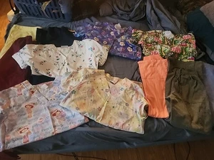 Bundle Of Scrubs 5 Pants and 6 Tops Size Small And Xs - Picture 1 of 16