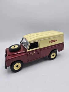 UNIVERSAL HOBBIES 1:18, 4417 - LAND ROVER Series ll “BRITISH RAILWAYS” Hard Top - Picture 1 of 12