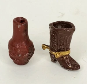 Southwest Jarrón y Bota de Vaquero 1:12 Casa de Muñecas Mesa en Miniatura Decoración del Hogar Estatuilla  - Imagen 1 de 3