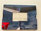 Delta Air Lines DC9 Autentyczna karta blaszana Karta upominkowa Wykonana z emerytowanej klimatyzacji