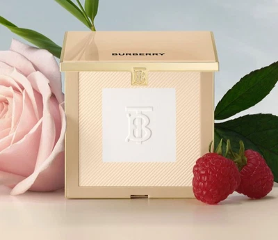 Burberry Beyond Wear Setting & Refining Powder 01 Fair NIB 100% Authentic 11g - Image 1 of 4