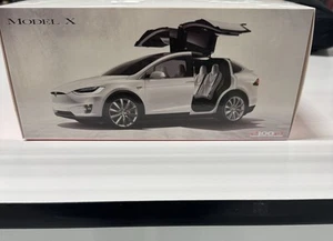 Original Tesla 1:18 Scale Diecast P100 Model X Car Gray - Picture 1 of 8