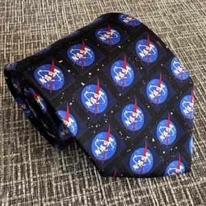 Cravatta uomo seta Museum Artifacts Nasa nera blu foulard stampa novità - Foto 1 di 9